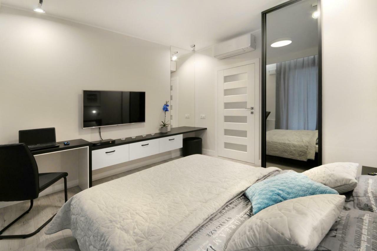 P&O Serviced Apartments Solec Warsawa Bagian luar foto