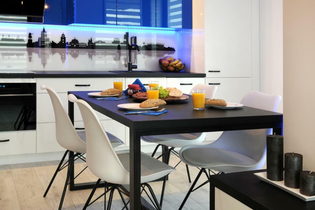 P&O Serviced Apartments Solec Warsawa Bagian luar foto