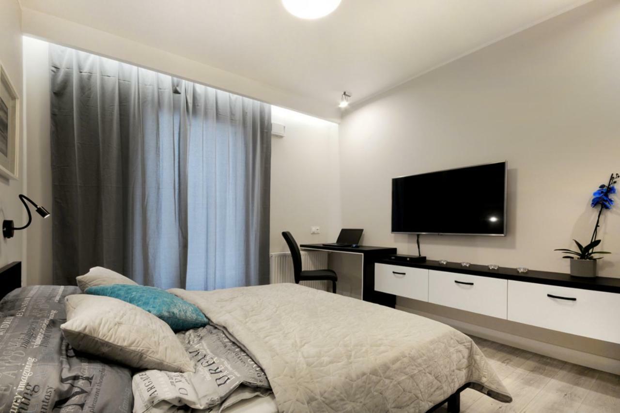 P&O Serviced Apartments Solec Warsawa Bagian luar foto