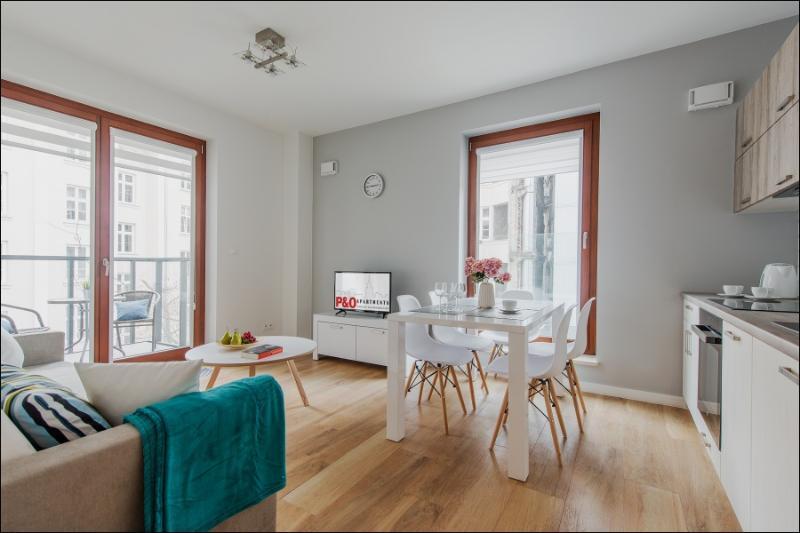 P&O Serviced Apartments Solec Warsawa Bagian luar foto